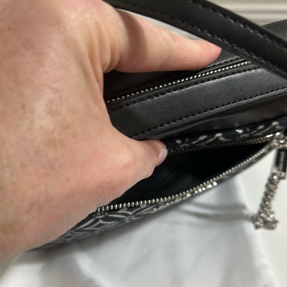 Michael Kors crossbody bag - Picture 4 of 13